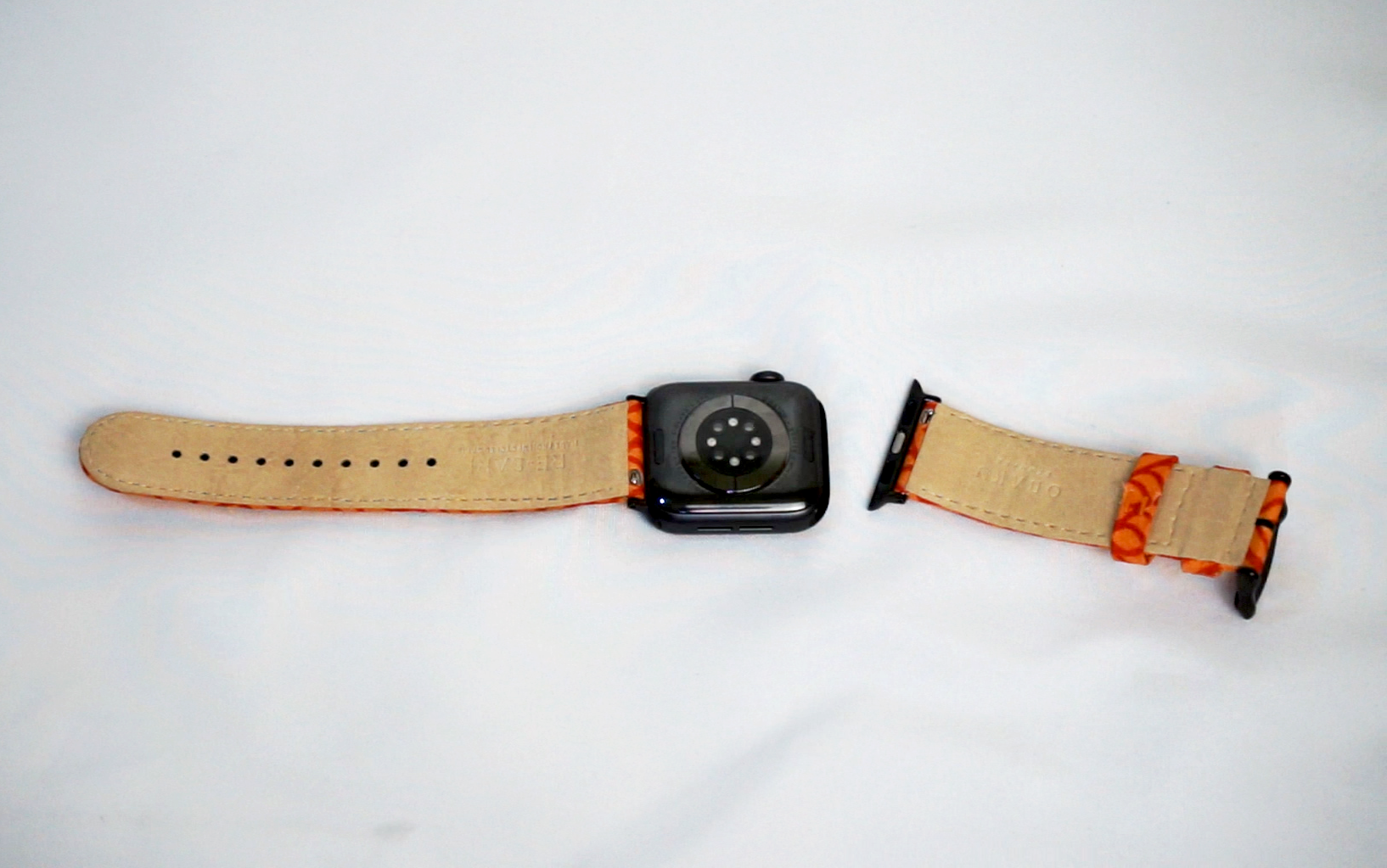 How to change the strap of your Apple watch